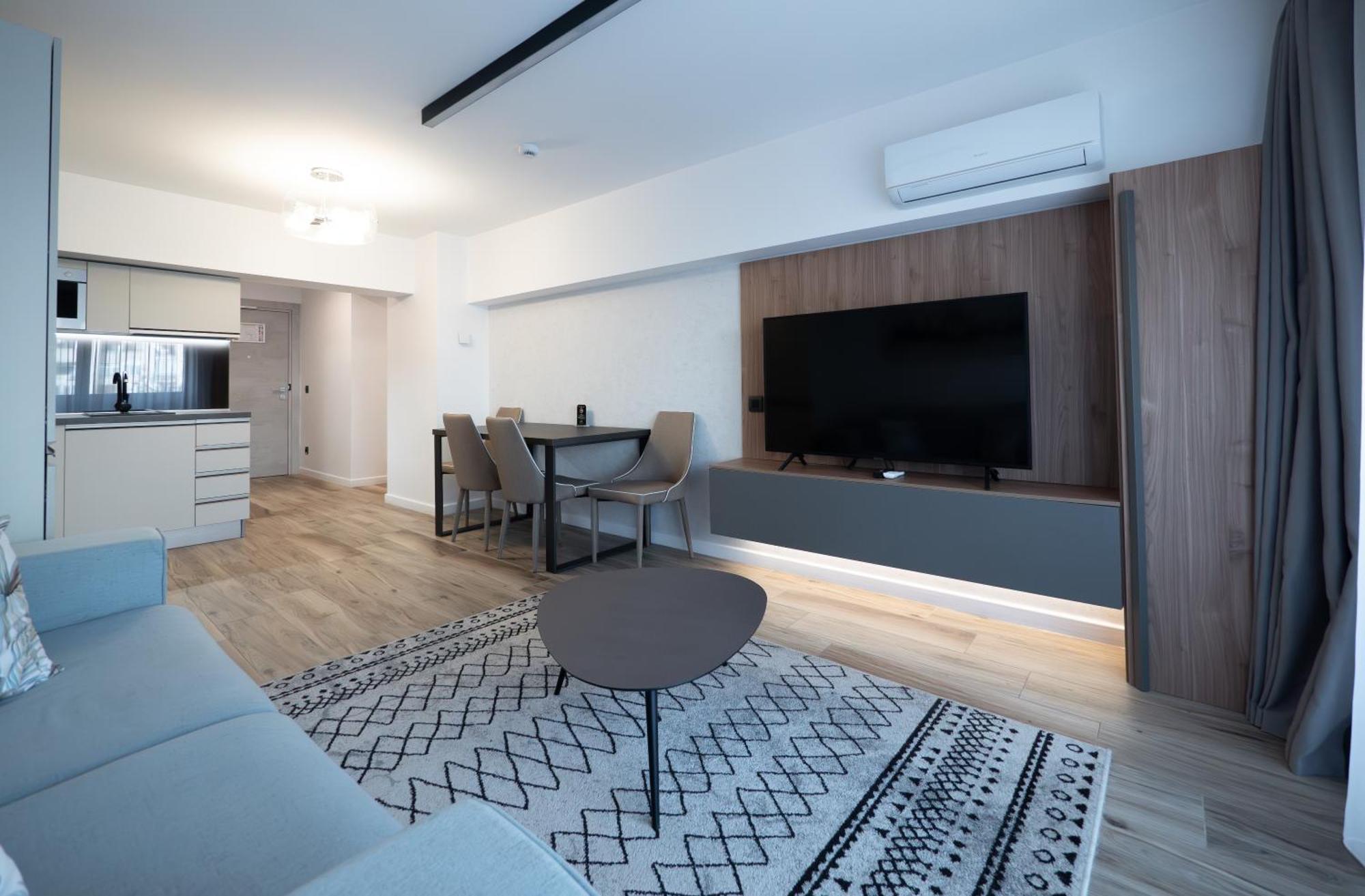 Novos Luxury * Bucureşti